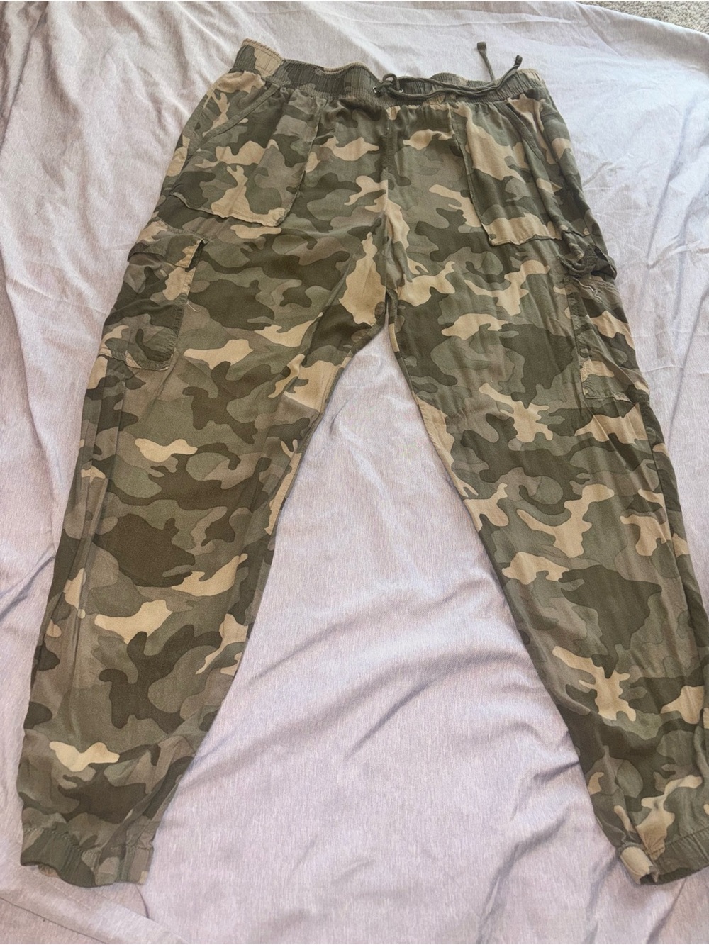 Olive & Oak Womans Camo Cargo Pants - Green/Tan